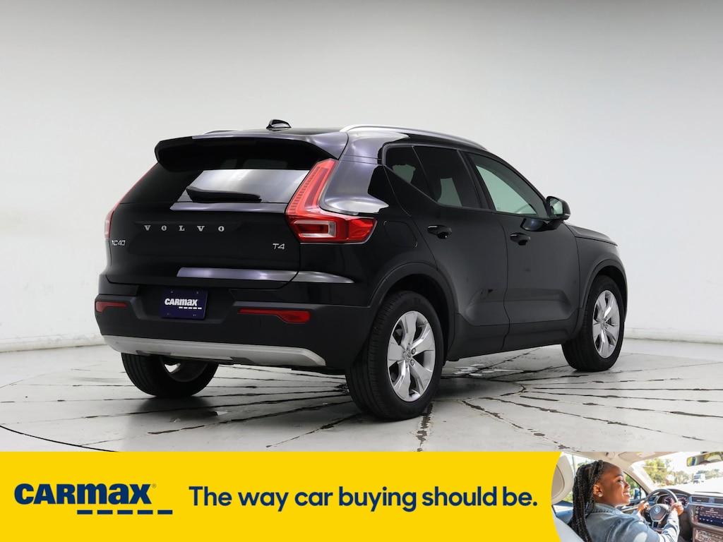 used 2022 Volvo XC40 car, priced at $25,998