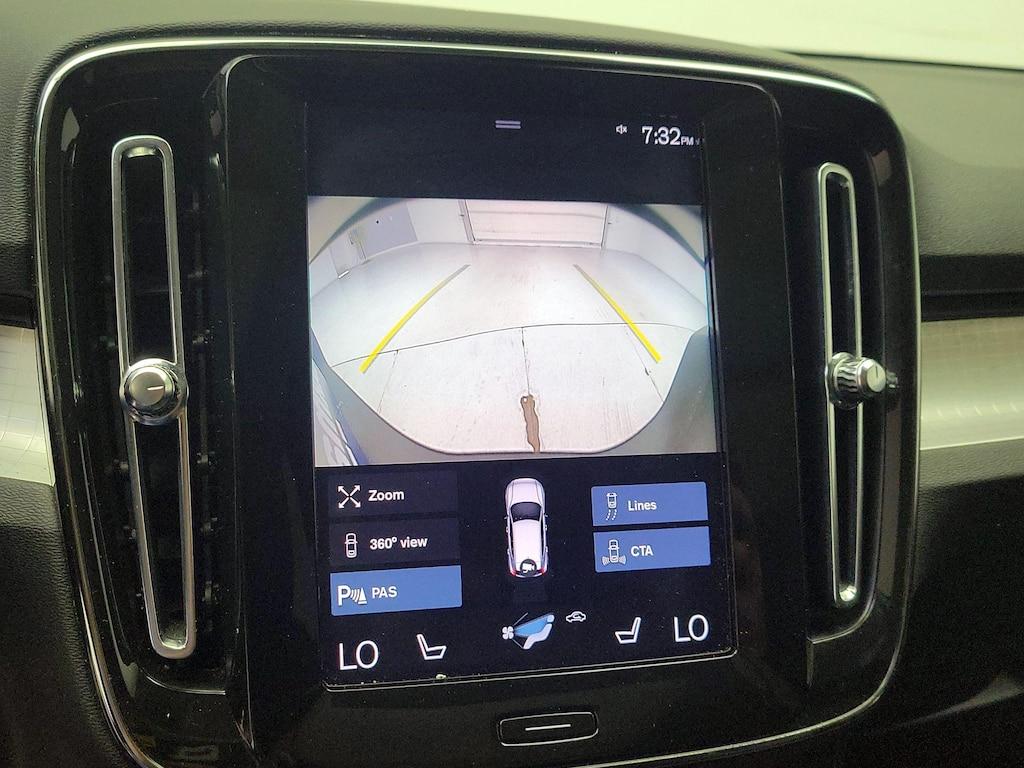 used 2022 Volvo XC40 car, priced at $25,998