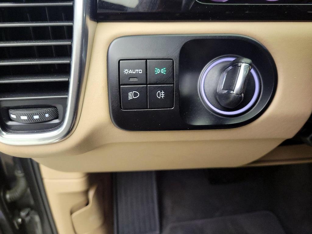used 2022 Porsche Cayenne car, priced at $58,998