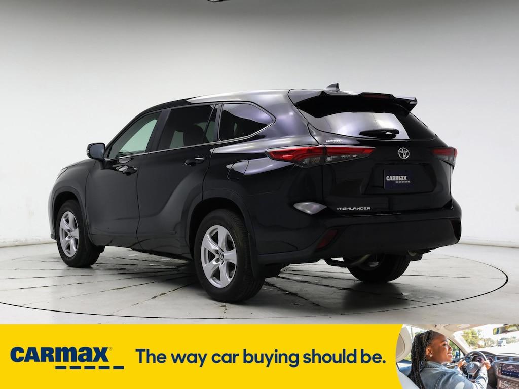 used 2023 Toyota Highlander car, priced at $34,998