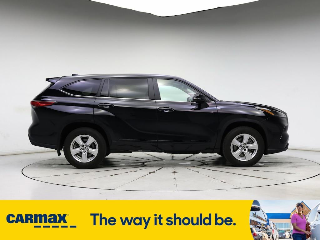 used 2023 Toyota Highlander car, priced at $34,998