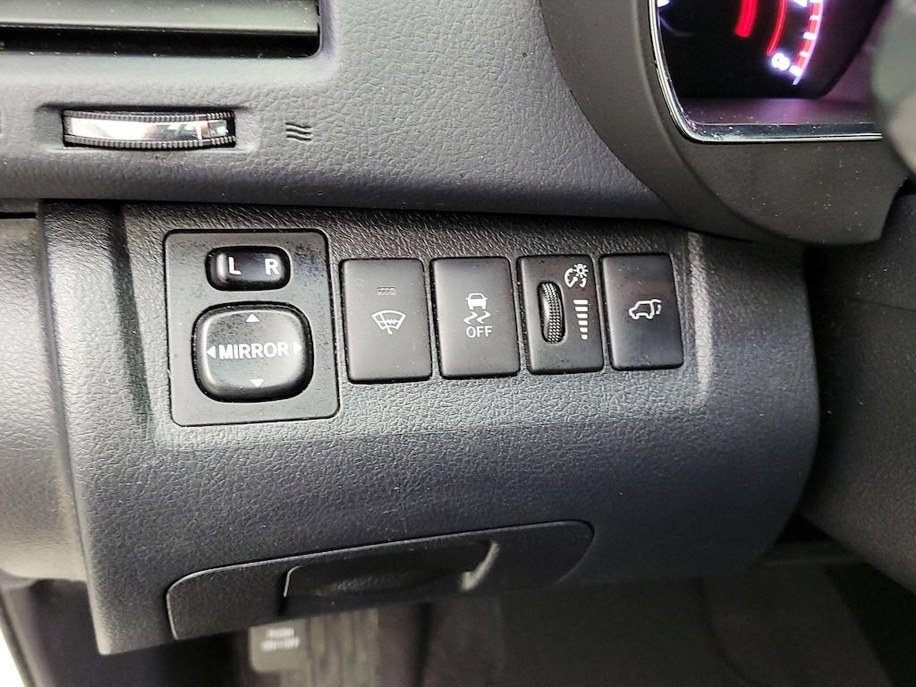 used 2013 Toyota Highlander car, priced at $17,998