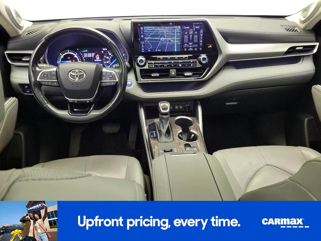used 2020 Toyota Highlander Hybrid car, priced at $36,998