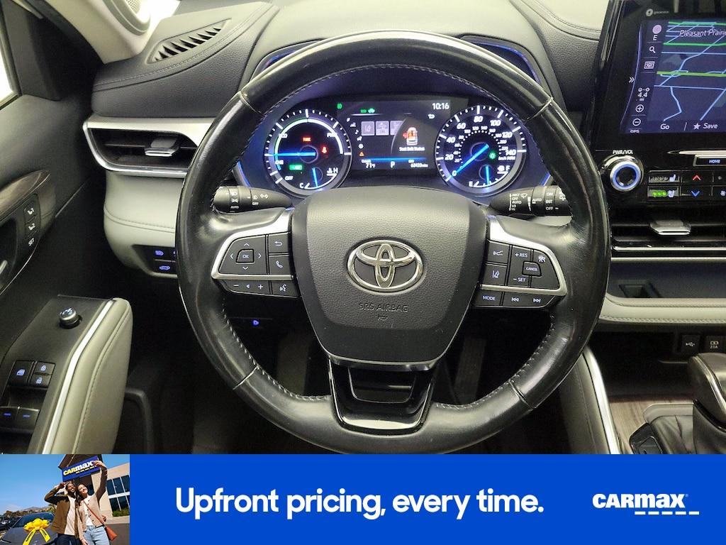 used 2020 Toyota Highlander Hybrid car, priced at $36,998