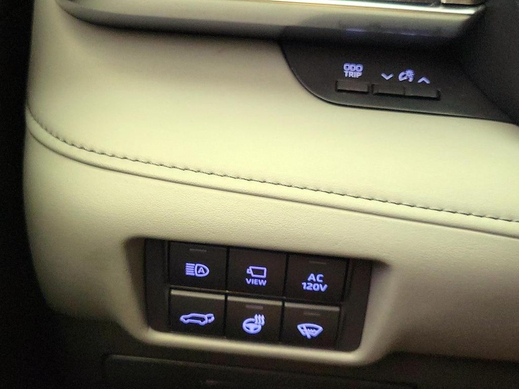 used 2020 Toyota Highlander Hybrid car, priced at $36,998