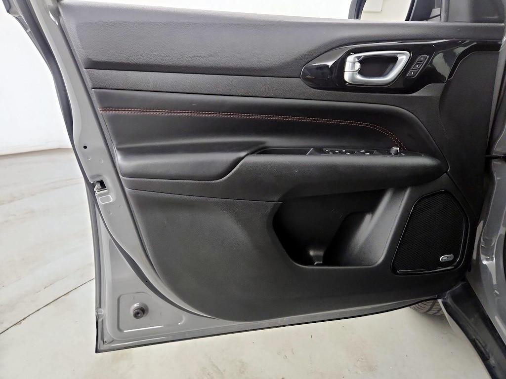 used 2022 Jeep Compass car, priced at $27,998
