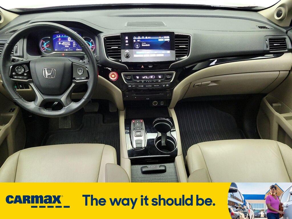 used 2022 Honda Pilot car, priced at $38,998