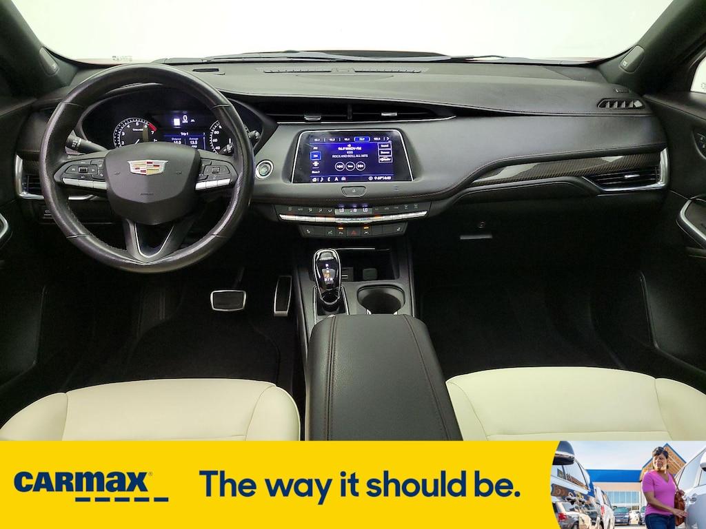 used 2020 Cadillac XT4 car, priced at $29,998