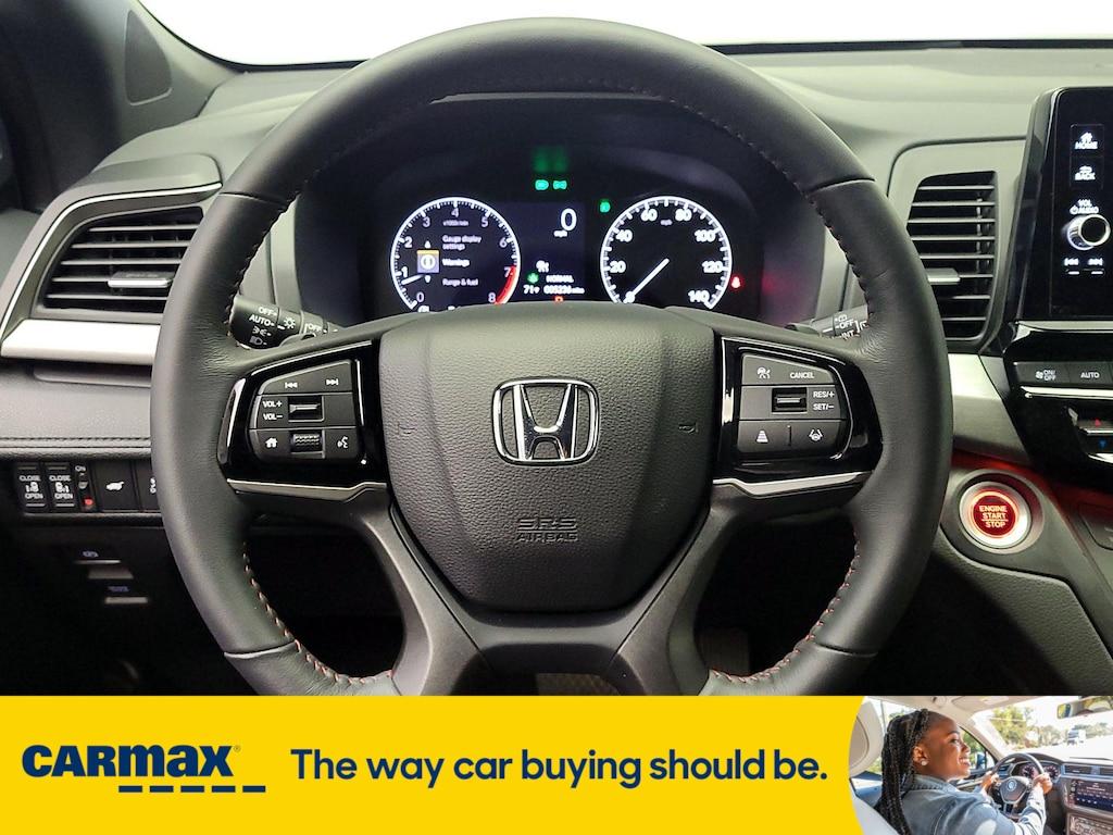 used 2025 Honda Odyssey car, priced at $46,998