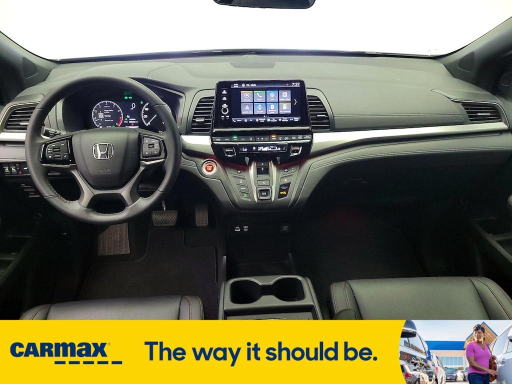 used 2025 Honda Odyssey car, priced at $46,998