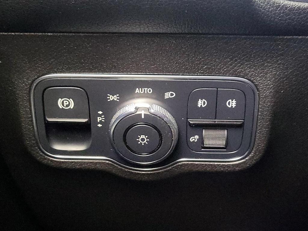 used 2021 Mercedes-Benz GLB 250 car, priced at $29,998