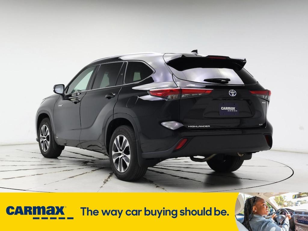 used 2021 Toyota Highlander Hybrid car, priced at $38,998