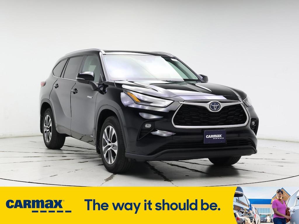 used 2021 Toyota Highlander Hybrid car, priced at $38,998