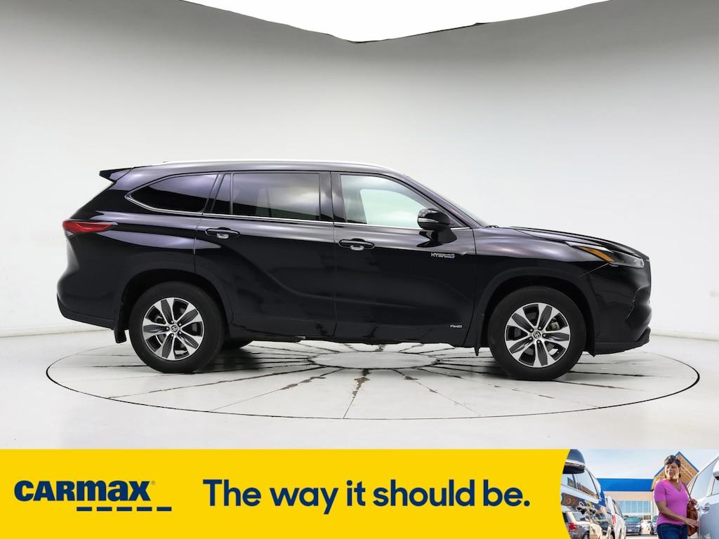 used 2021 Toyota Highlander Hybrid car, priced at $38,998