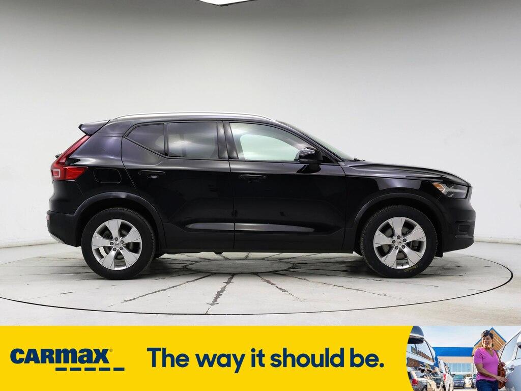 used 2022 Volvo XC40 car, priced at $24,998