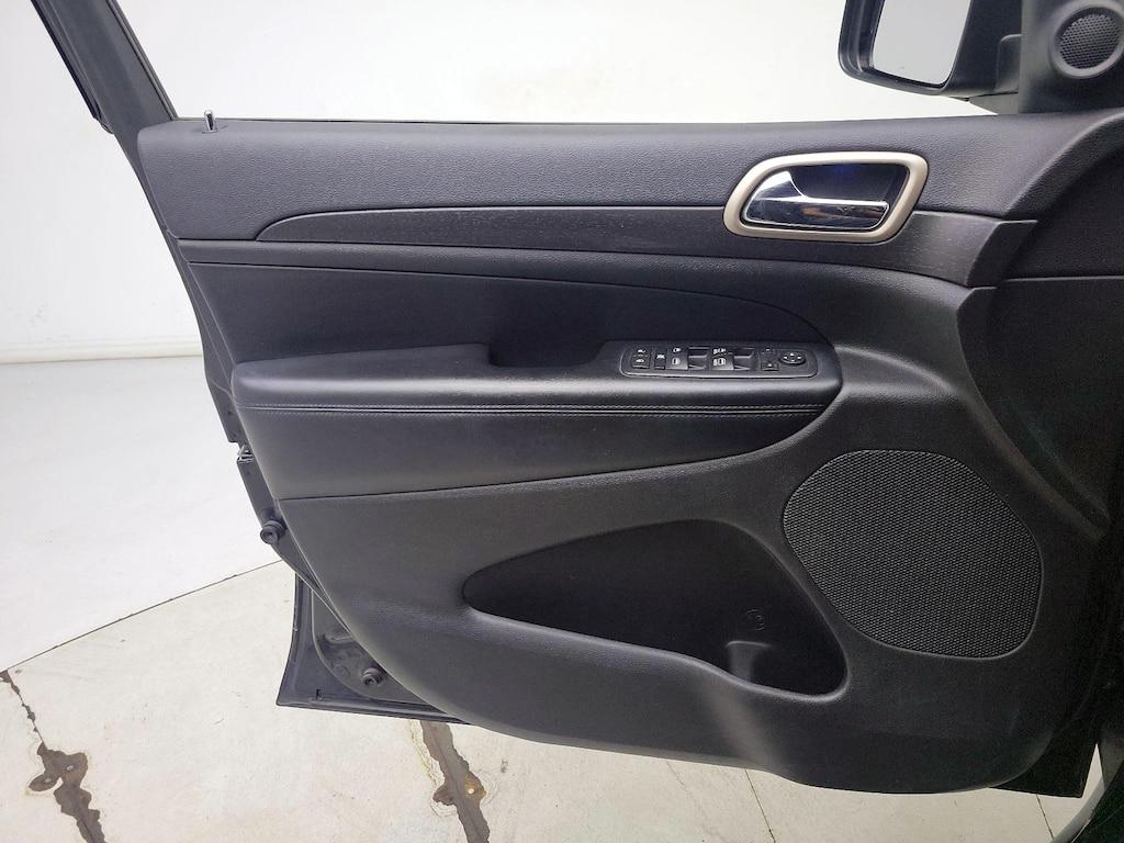 used 2017 Jeep Grand Cherokee car, priced at $18,998