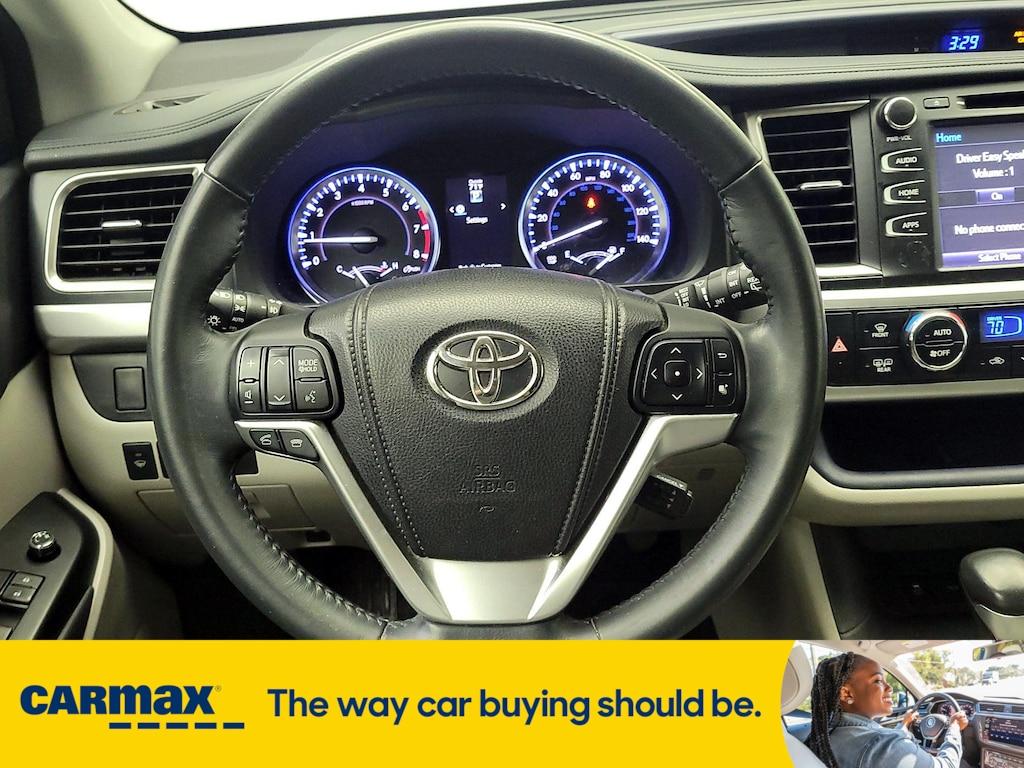 used 2014 Toyota Highlander car, priced at $19,998