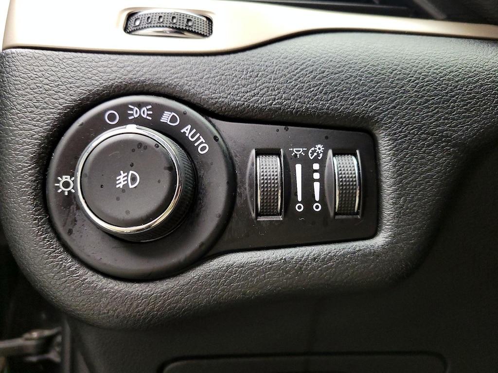 used 2015 Jeep Cherokee car, priced at $13,998