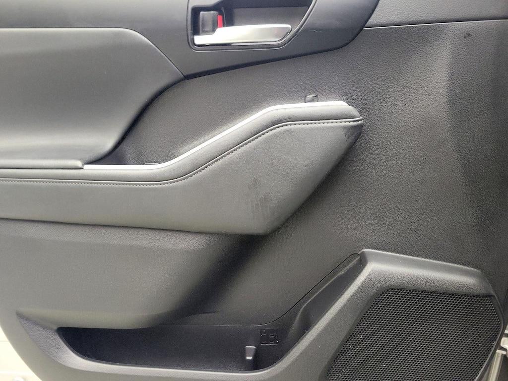 used 2022 Toyota Highlander car, priced at $37,998
