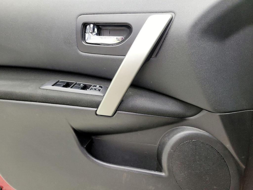 used 2014 Nissan Rogue Select car, priced at $14,998