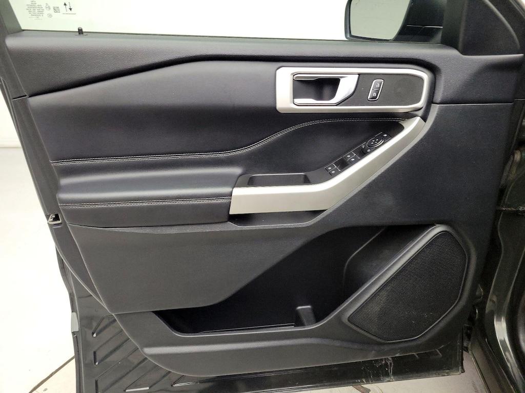 used 2022 Ford Explorer car, priced at $29,998