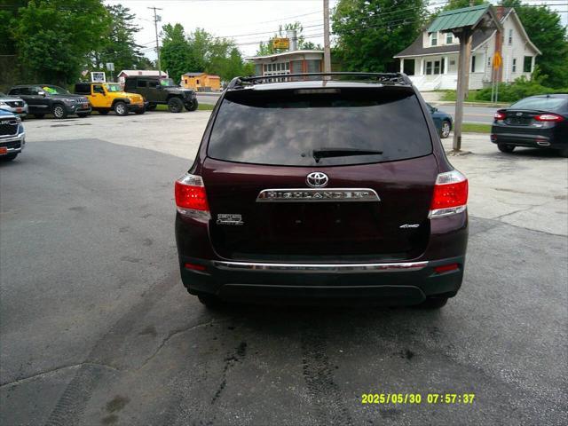 used 2013 Toyota Highlander car, priced at $12,900