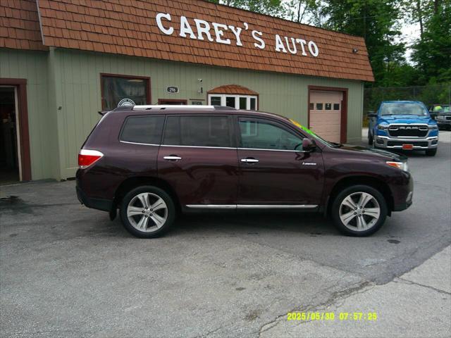 used 2013 Toyota Highlander car, priced at $12,900