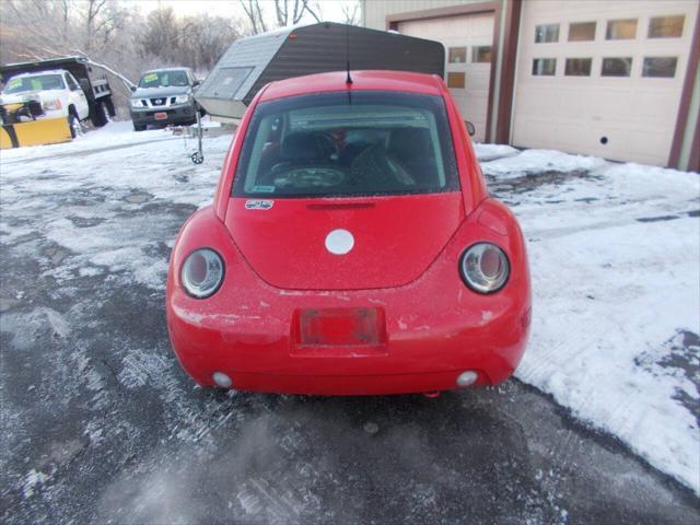 used 2002 Volkswagen New Beetle car, priced at $4,495