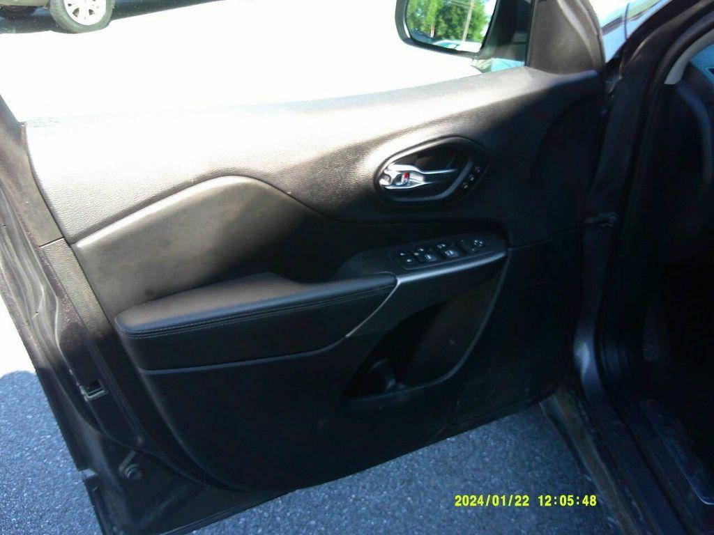 used 2019 Jeep Cherokee car, priced at $11,900