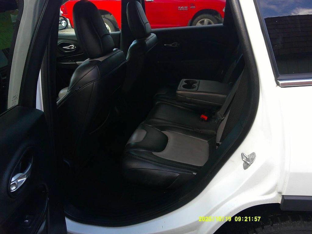 used 2014 Jeep Cherokee car, priced at $6,900