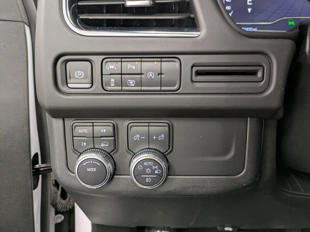 used 2023 GMC Yukon car, priced at $62,815