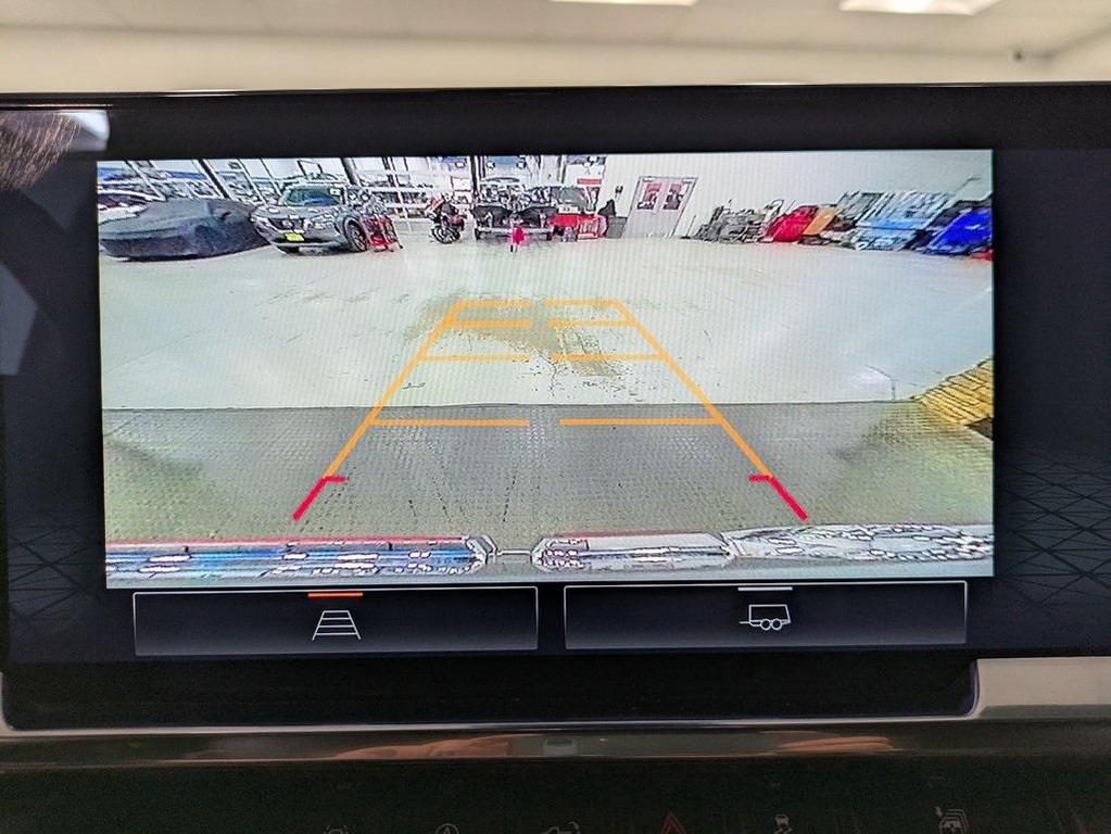 used 2024 GMC Sierra 1500 car, priced at $43,900