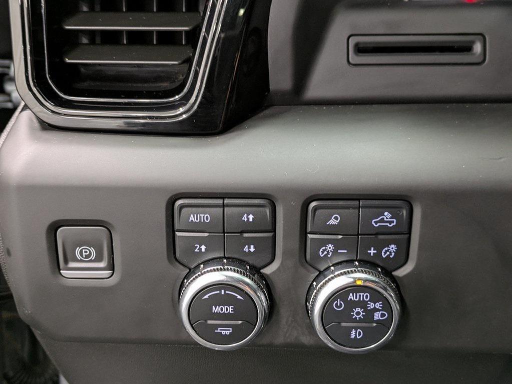 used 2023 GMC Sierra 1500 car, priced at $52,684