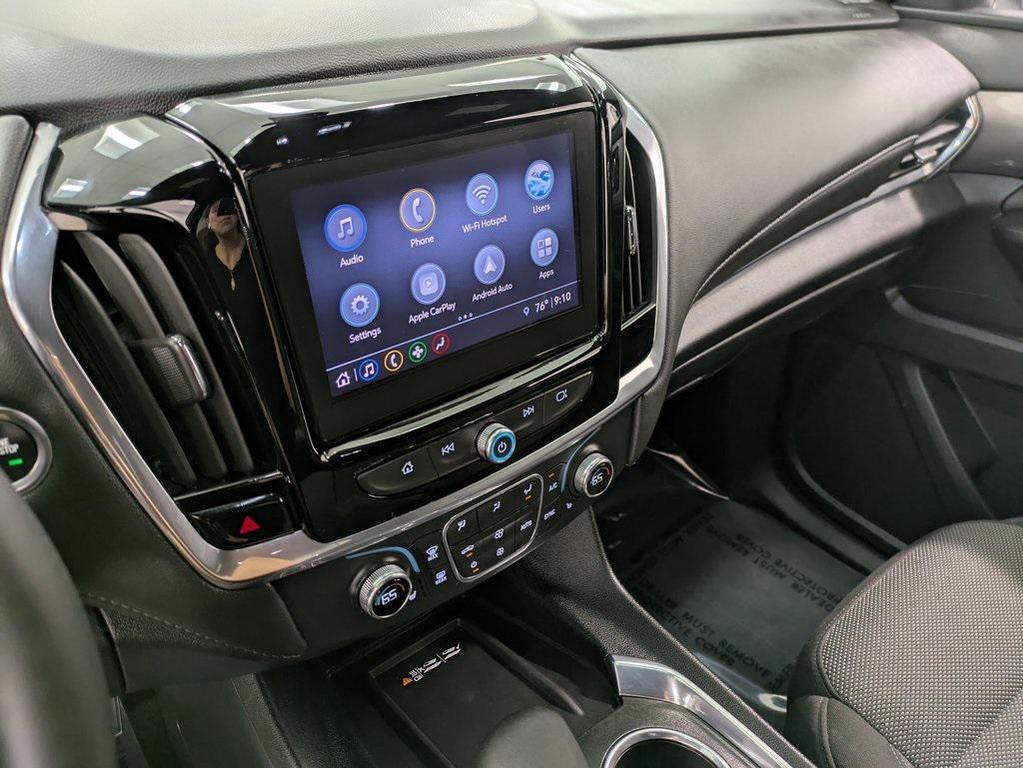 used 2023 Chevrolet Traverse car, priced at $25,166