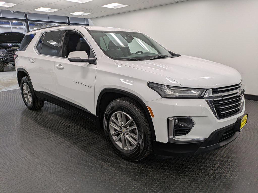 used 2023 Chevrolet Traverse car, priced at $25,166