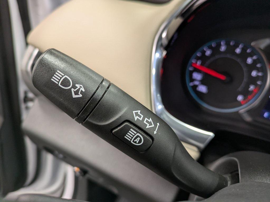 used 2023 Chevrolet Traverse car, priced at $35,900