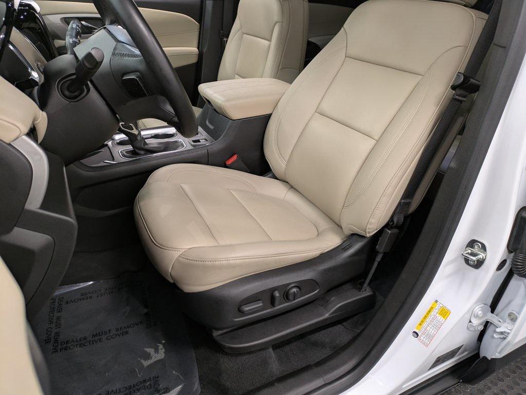 used 2023 Chevrolet Traverse car, priced at $35,900