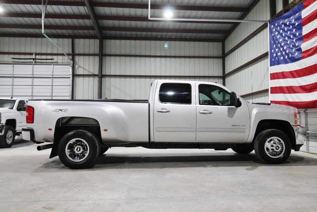 used 2011 Chevrolet Silverado 3500 car, priced at $28,888