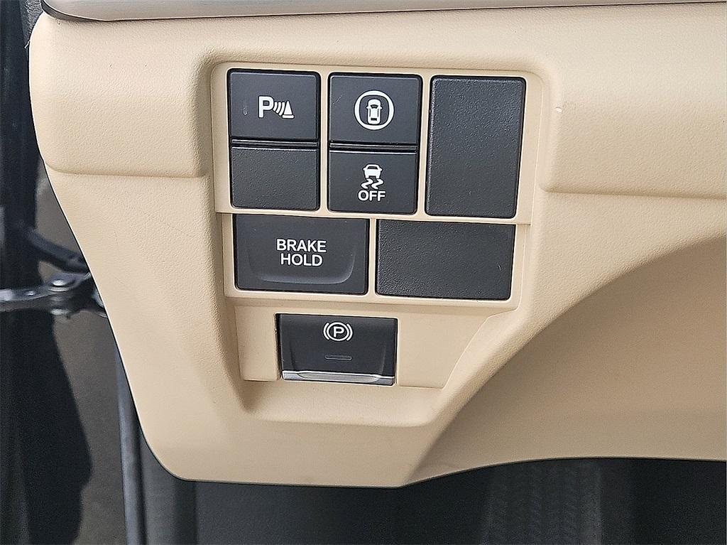 used 2023 Acura RDX car, priced at $31,377