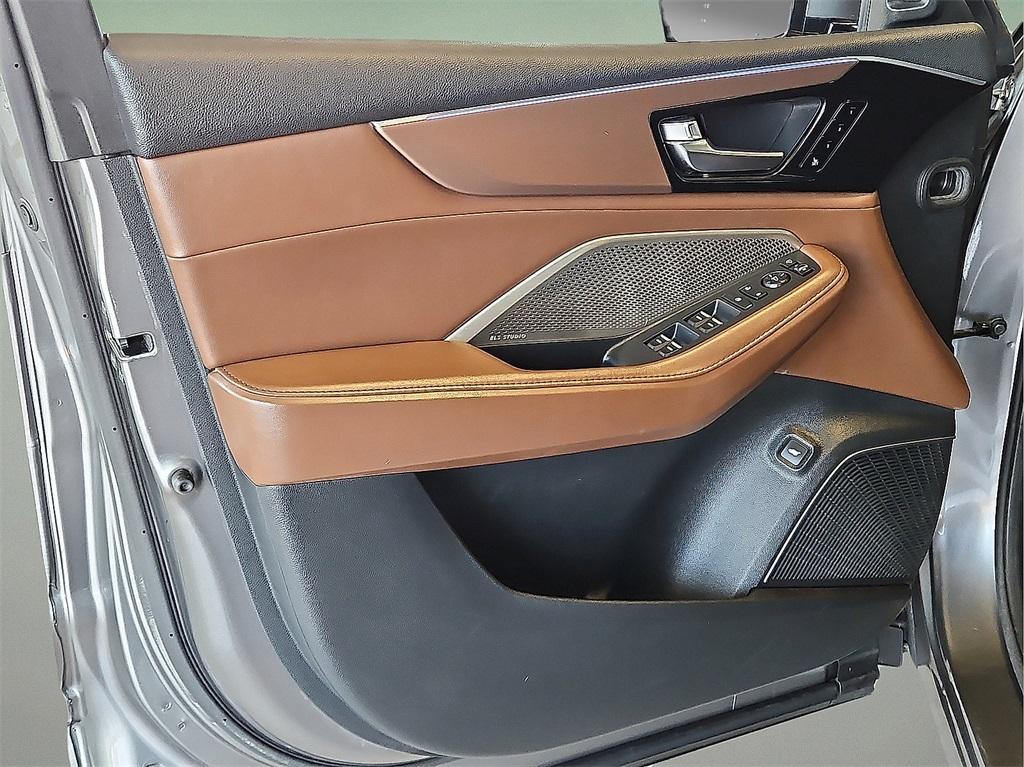 used 2023 Acura MDX car, priced at $40,517