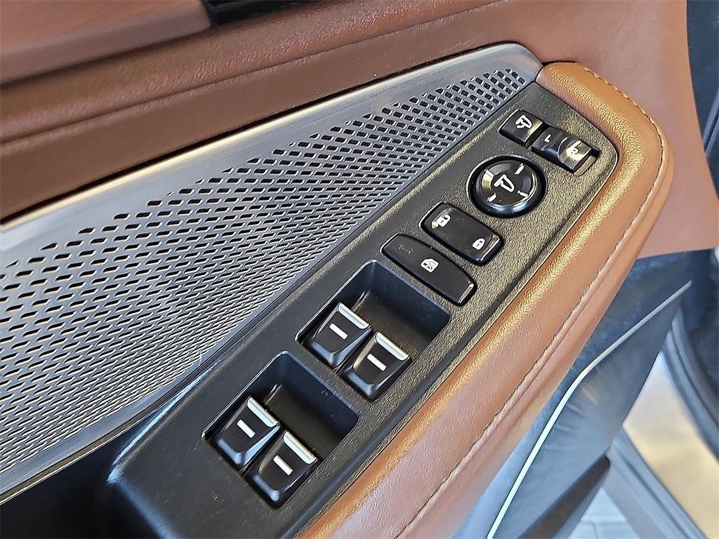 used 2023 Acura MDX car, priced at $40,517