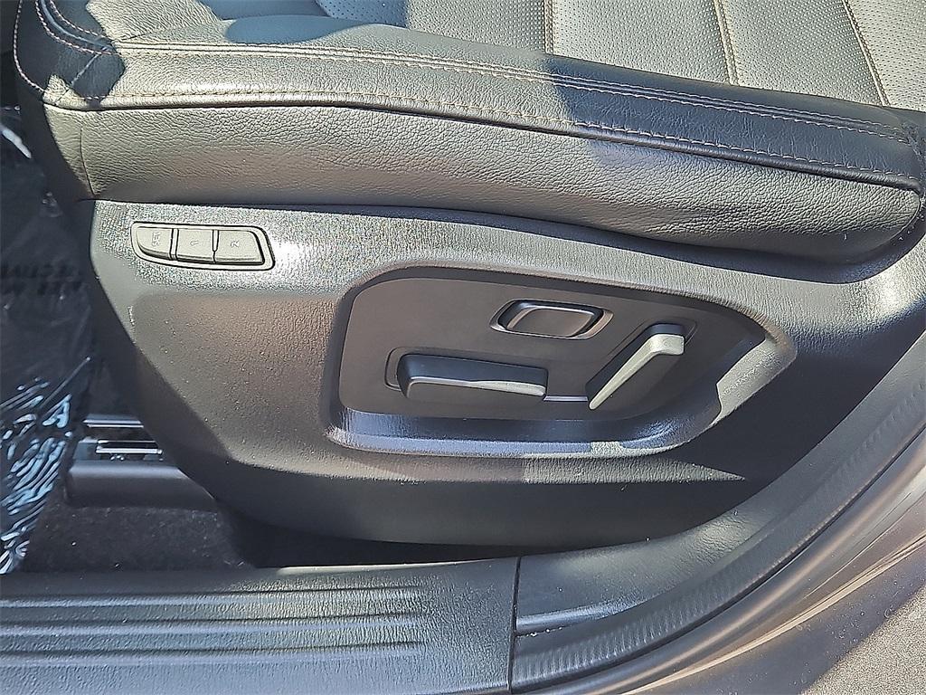 used 2023 Mazda CX-5 car, priced at $22,567