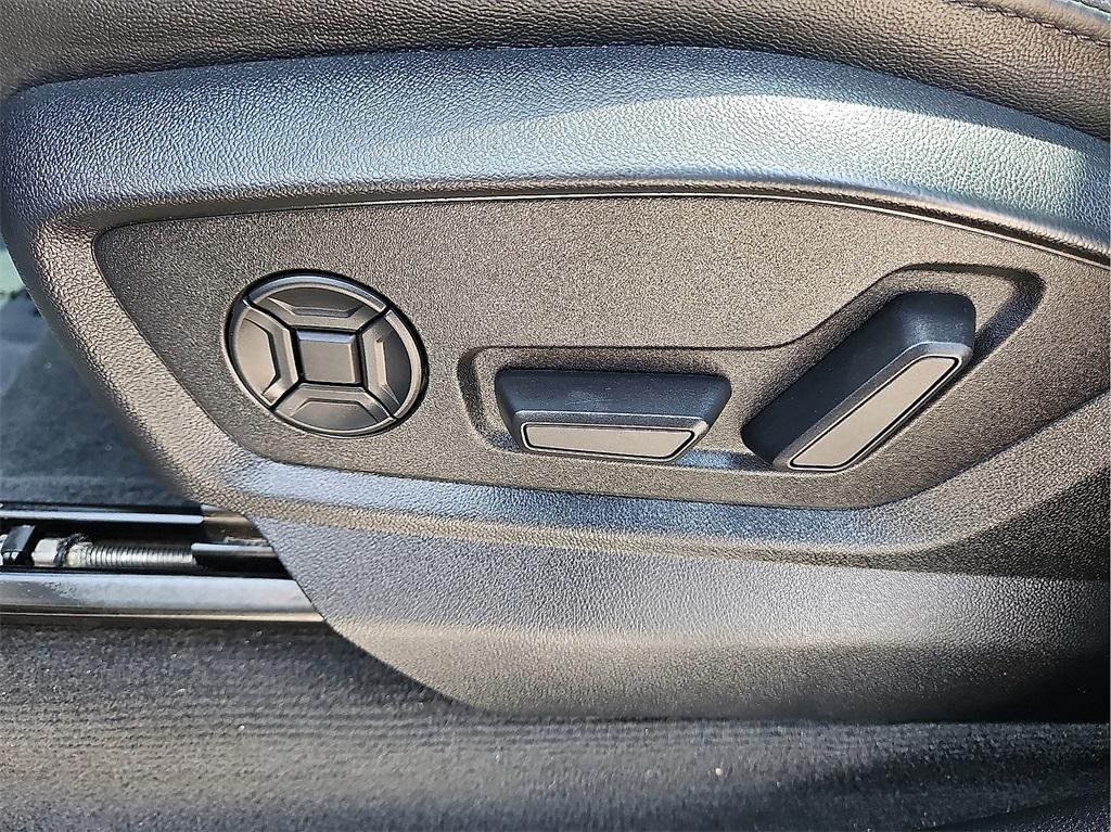 used 2023 Audi Q7 car, priced at $36,147