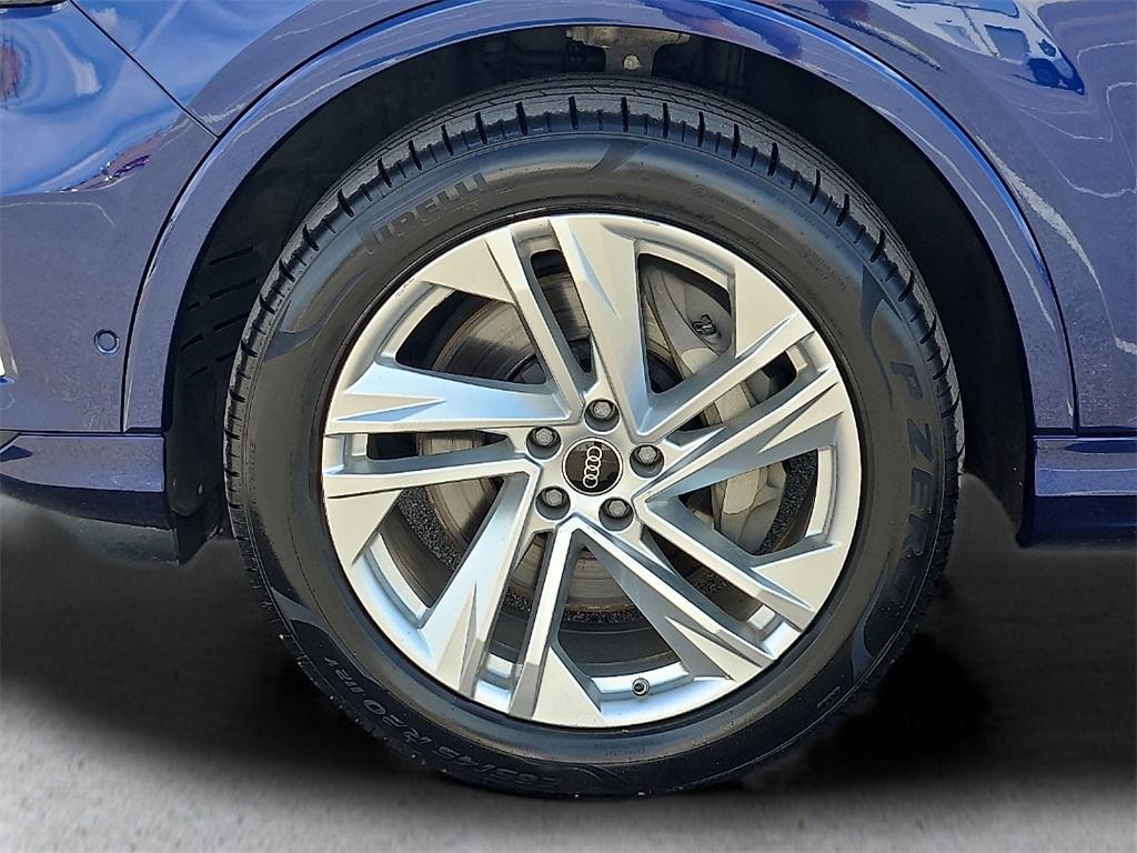 used 2023 Audi Q7 car, priced at $36,147