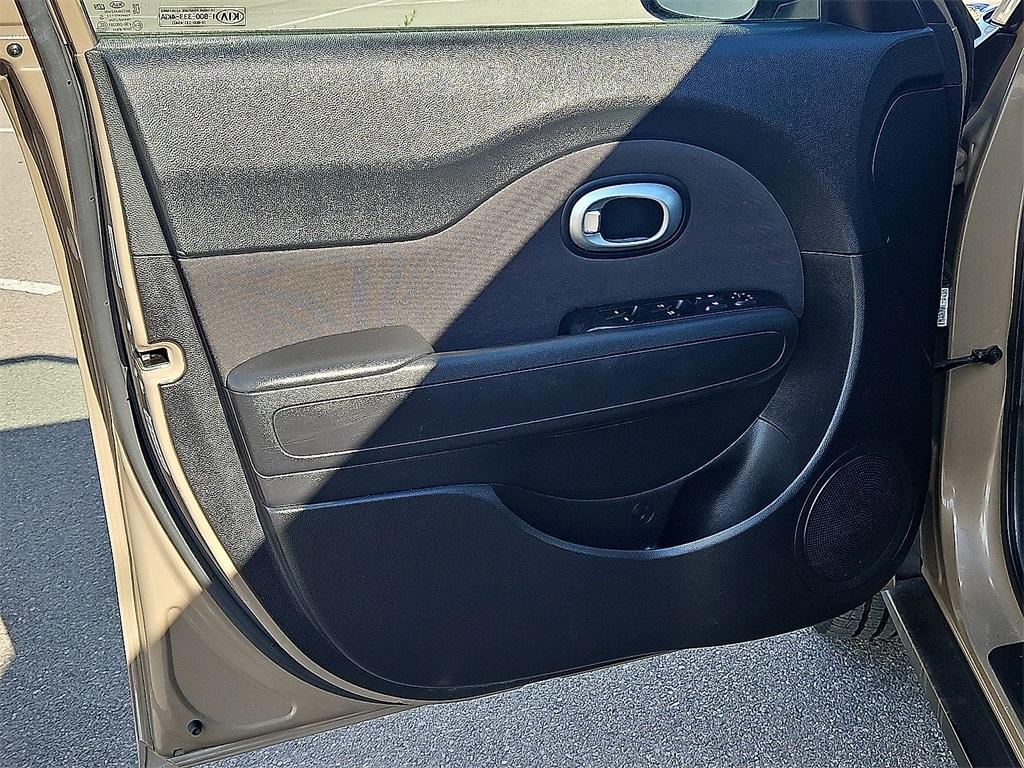 used 2015 Kia Soul car, priced at $11,187