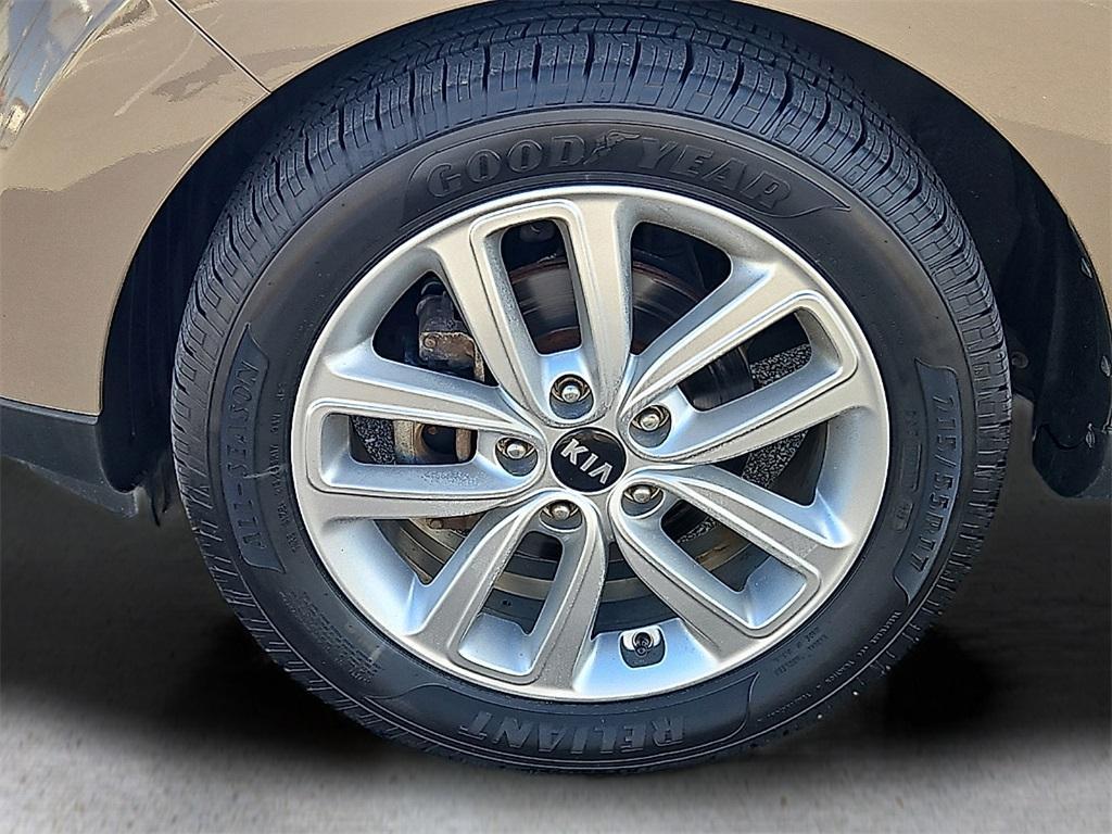 used 2015 Kia Soul car, priced at $11,187