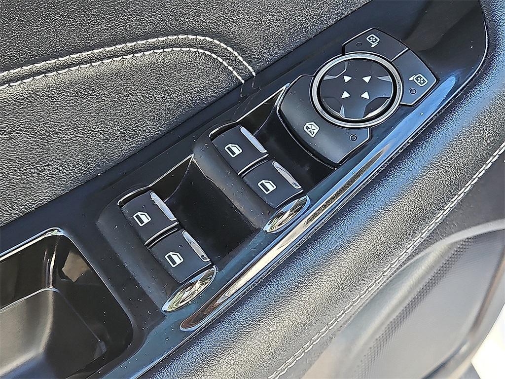 used 2019 Ford Edge car, priced at $15,977