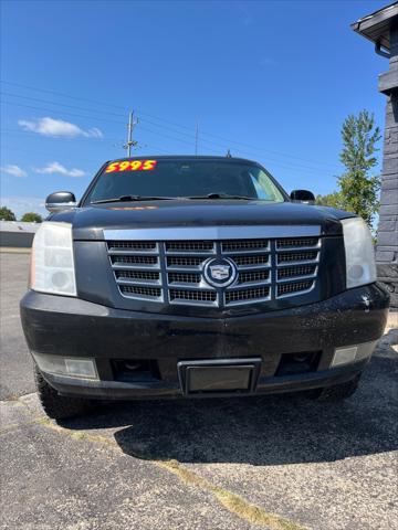 used 2009 Cadillac Escalade ESV car, priced at $5,995