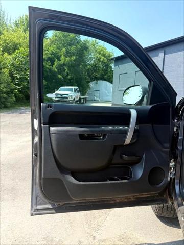 used 2010 Chevrolet Silverado 2500 car, priced at $9,995