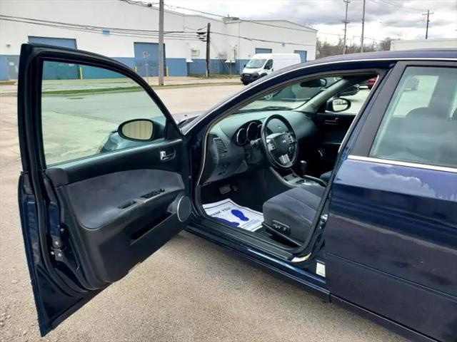 used 2006 Nissan Altima car, priced at $3,495
